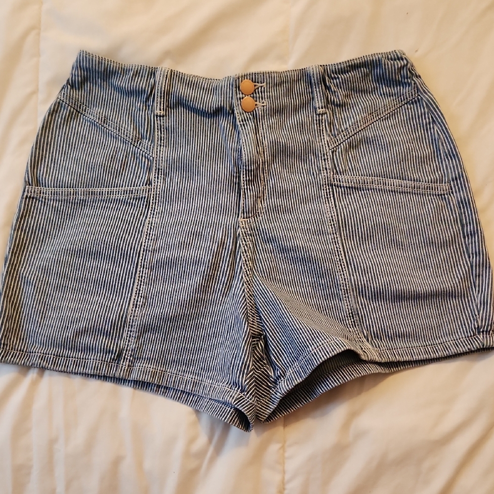 Universal Thread High Waist Striped Shorts - Blue and White